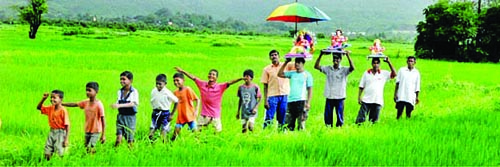 गणेश चतुर्थी विशेष – गणराज रंगी नाचतो… गणेश चतुर्थी विशेष – गणराज रंगी नाचतो…