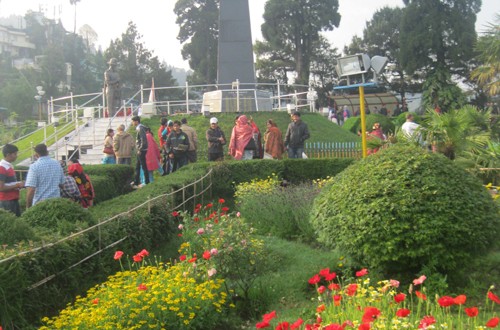 दार्जिलिंग : रत्नांची भूमी दार्जिलिंग : रत्नांची भूमी