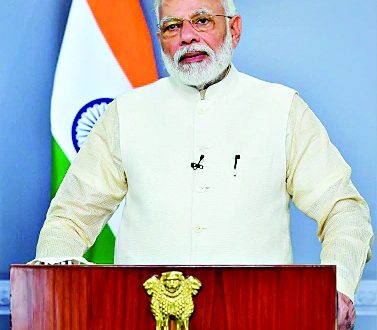 विशेष संपादकीय सोनाराने टोचले कान! विशेष संपादकीय सोनाराने टोचले कान!